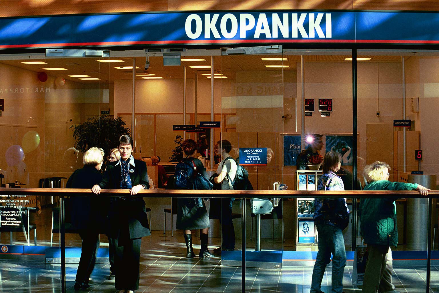 OKO-pankki vuonna 2001.